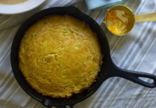 Keto cornbread that is just as good as the real thing, but grain free! At only 1NC per serving, your soup and chili won't be lonely this fall!