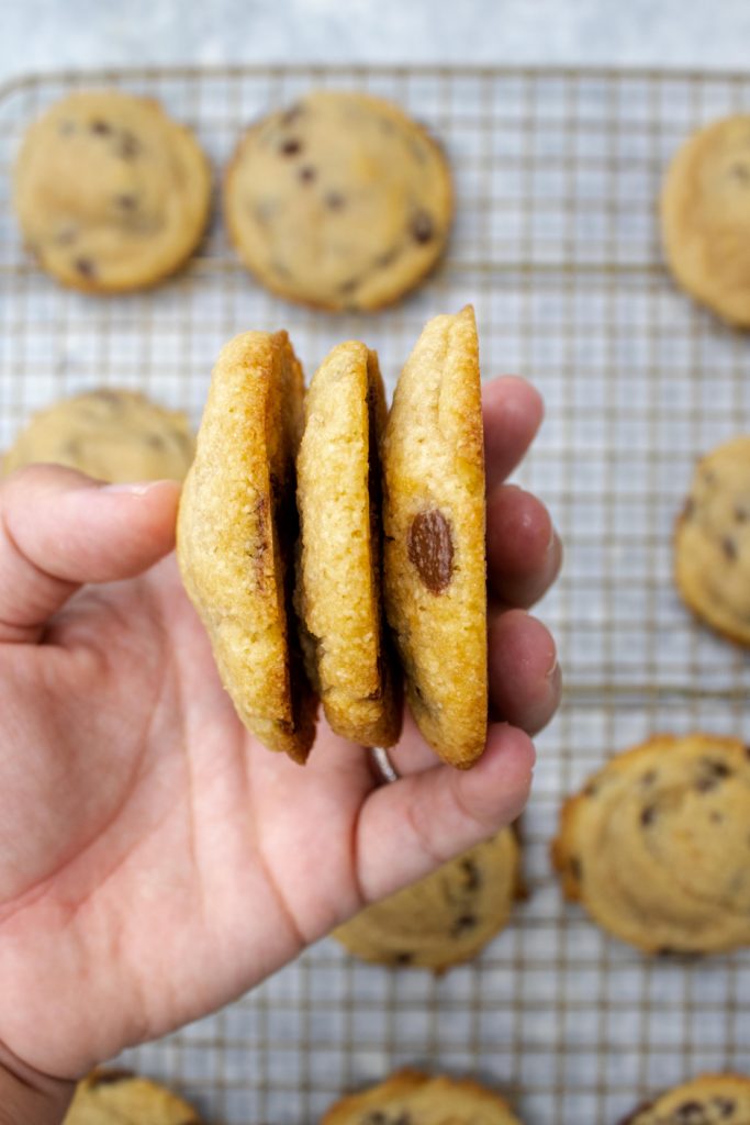 The best and easiest keto chocolate chip cookie recipe. Soft center, crispy edges, and buttery sweet dough all made in just one bowl! An easy and kid friendly recipe for any level baker. You're sure to love these keto chocolate chip cookies.