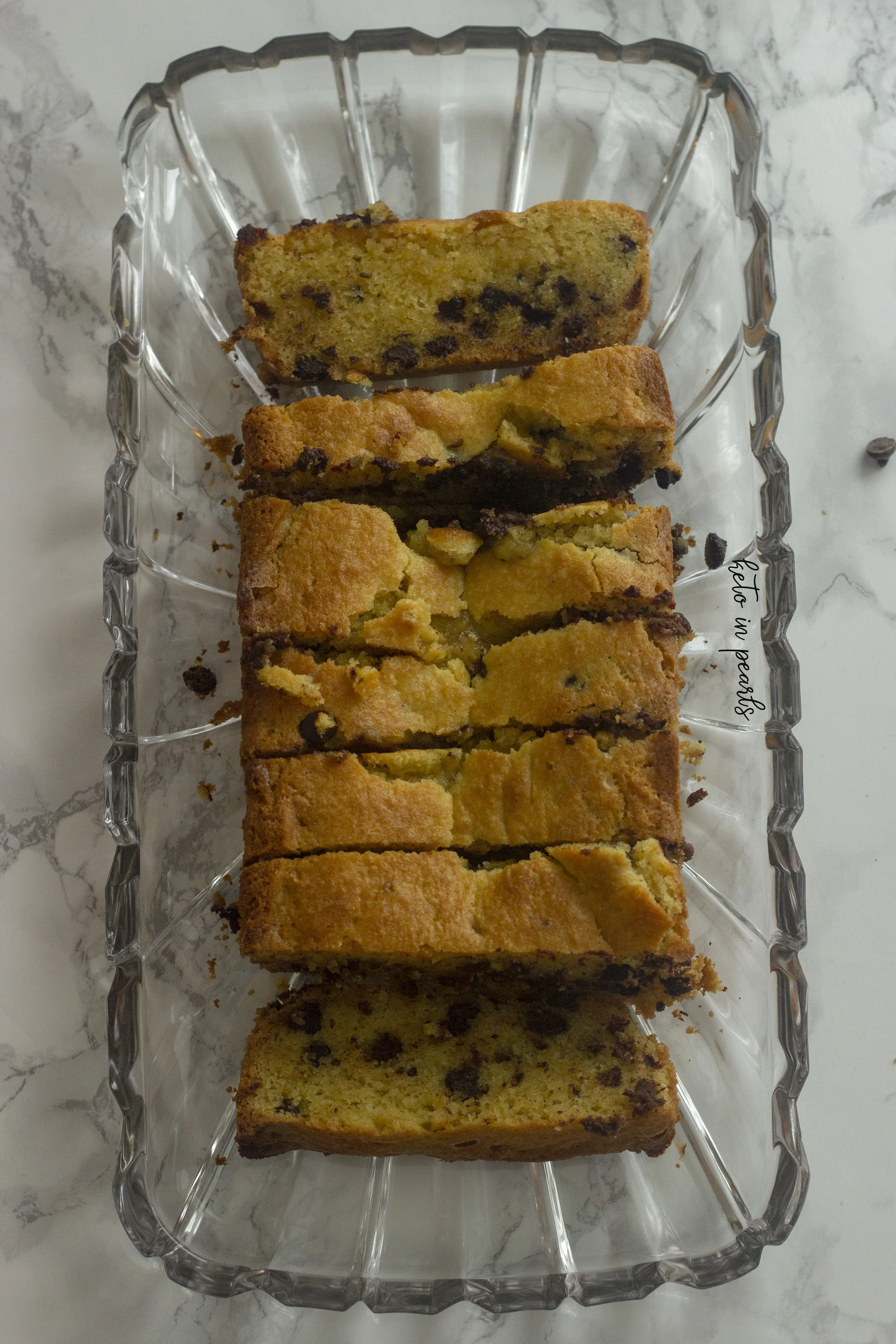 Keto banana bread with chocolate chips! Buttery, soft, and scrumptious. Only 4 net carbs for one big slice!