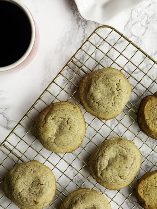 Soft, chewy, sugar free keto snickerdoodles. Basic ingredients, easy to make, and kid friendly! Only 1 net carb per cookie too!