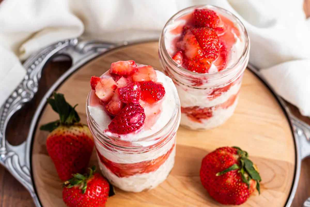 Keto Fresas con Crema (Strawberries and Cream)