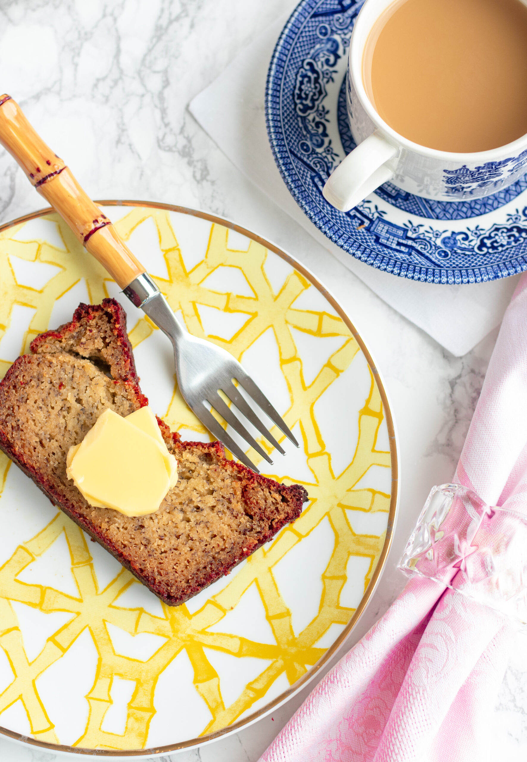 Gluten free banana bread made with real bananas is clean, healthy, and tastes just like the your odl favorite recipe minus the carbs and sugar.