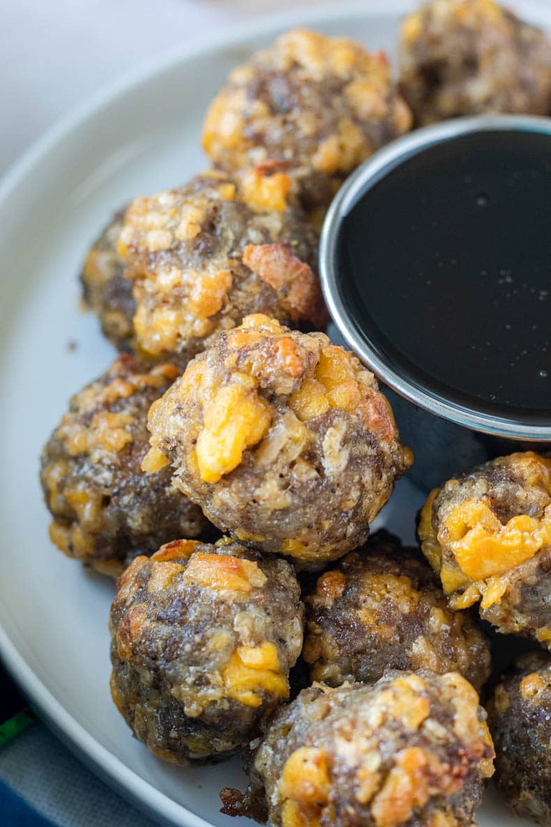 Keto breakfast meatballs with maple syrup for dipping
