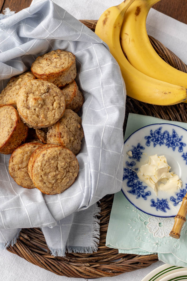 Healthy Banana Muffins with Walnuts