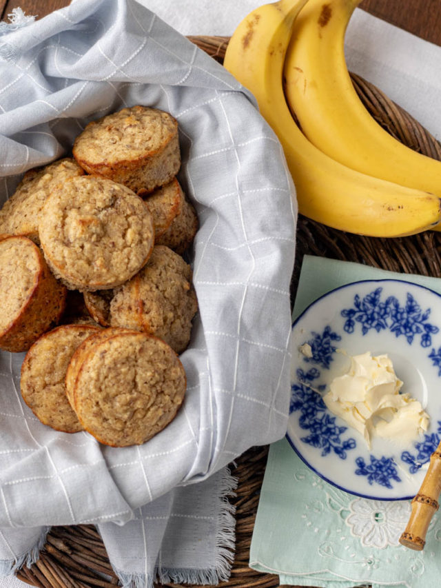 Healthy Banana Muffins with Walnuts Story