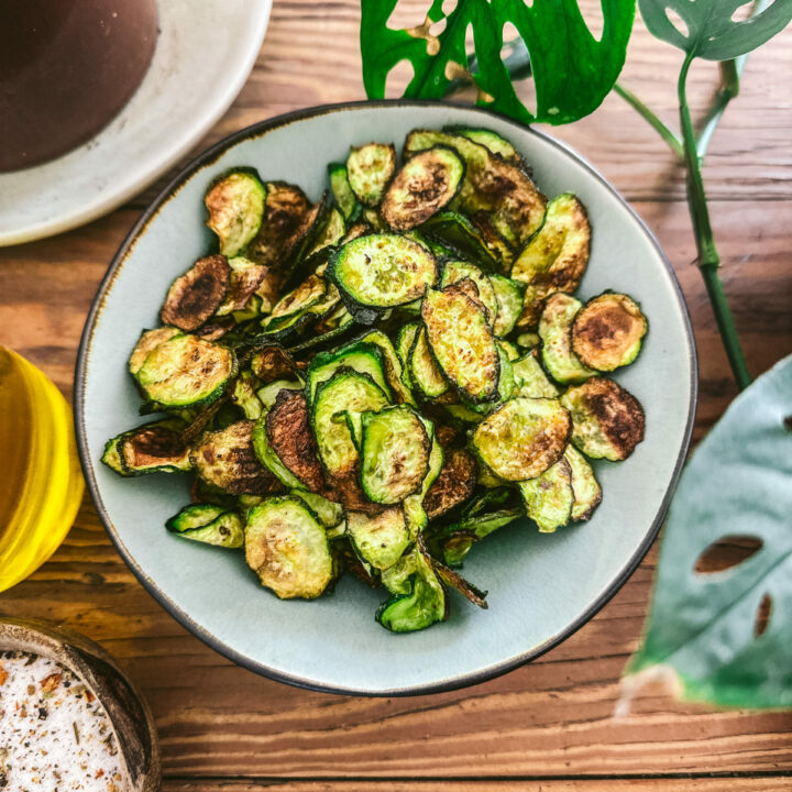 Zucchini Chips Featured