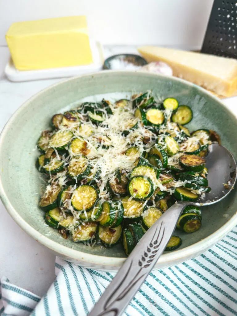 Simple Sauteed Zucchini featured 